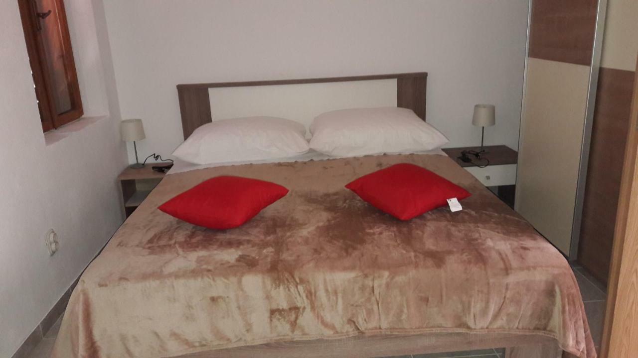 Anka'S Beach Komiža Eksteriør billede
