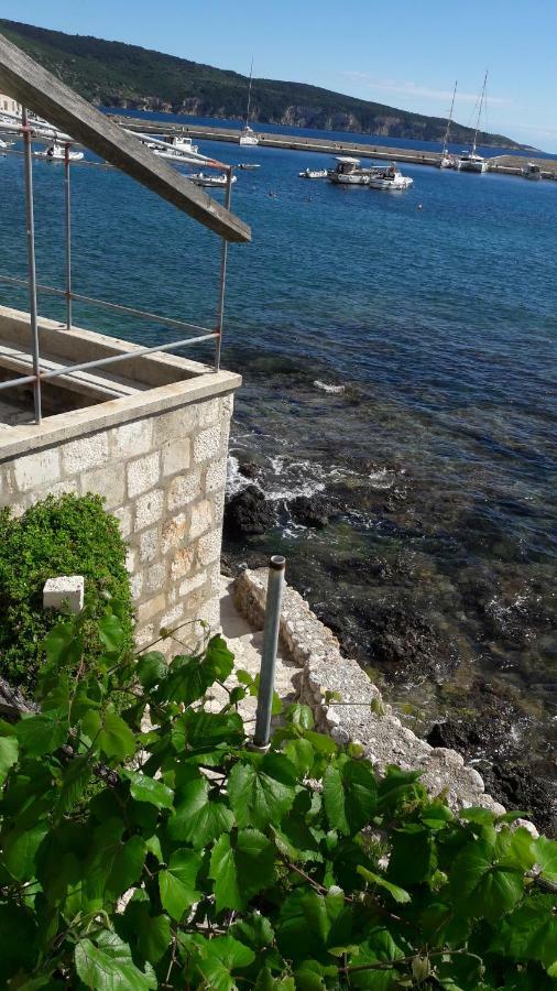 Anka'S Beach Komiža Eksteriør billede