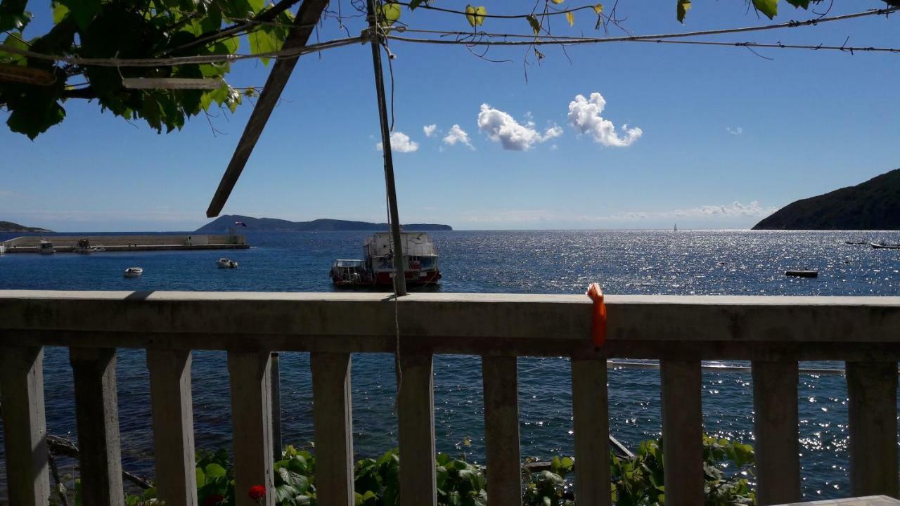 Anka'S Beach Komiža Eksteriør billede