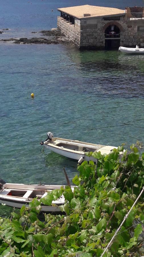 Anka'S Beach Komiža Eksteriør billede